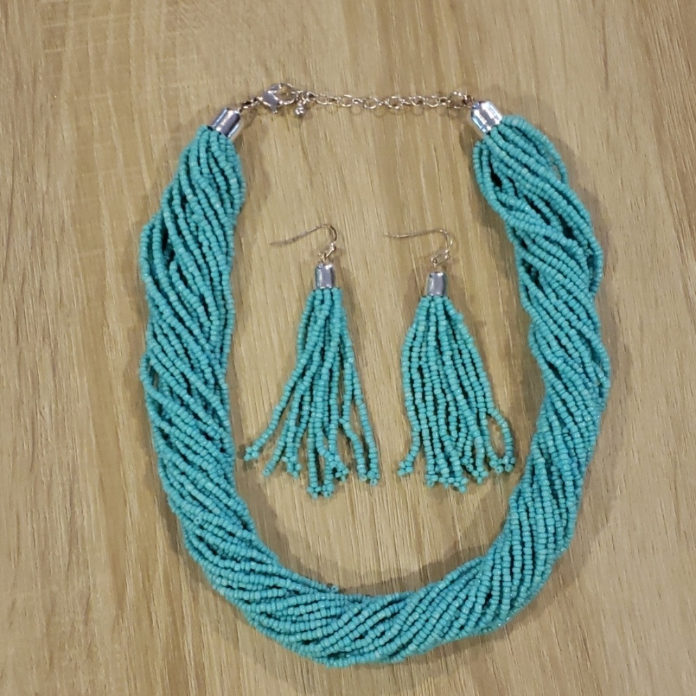 20" Turquoise necklace & earring set